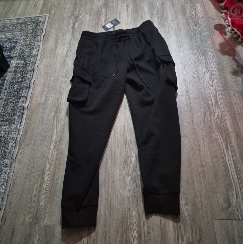 True Religion Mens Outline HS CARGO Jogger Size XL Jet Black Red Embroidery...